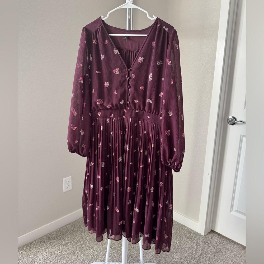 Ann Taylor Floral Burgundy Midi Dress